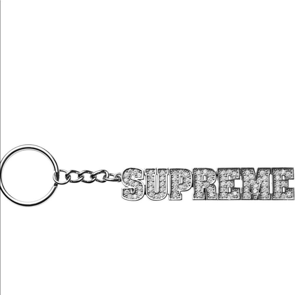 Supreme keychain (silver color)